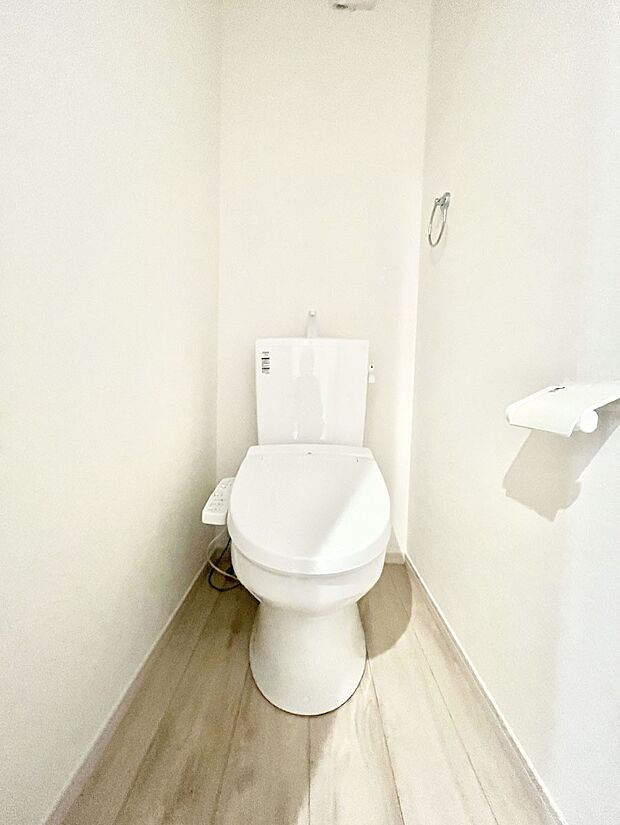 トイレは1階と2階それぞれに配置されていてとても便利です。 