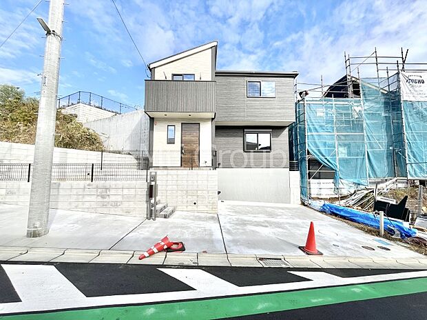 溢れる陽光でご家族の笑顔も輝く