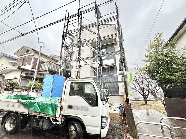 カースペース2台駐車可。セカンドカーや来客時に便利です!