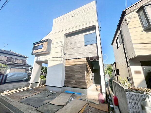 溢れる陽光でご家族の笑顔も輝く