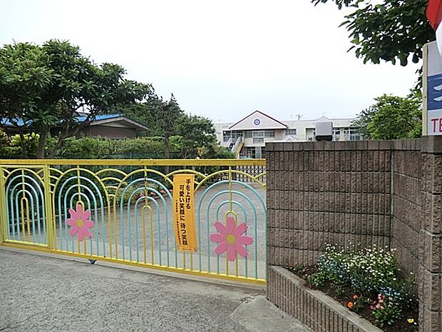 幼稚園・保育園 700m コスモス幼稚園