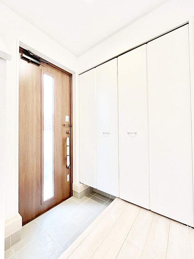 急な雨も安心！奥行たっぷりなインナーバルコニーで毎日のお洗濯もラクラク快適。