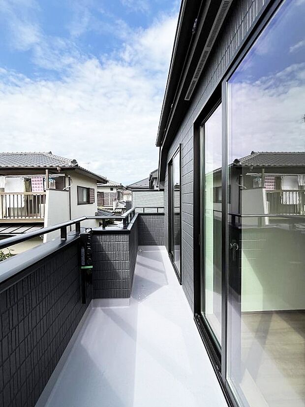 風通しの良いバルコニー