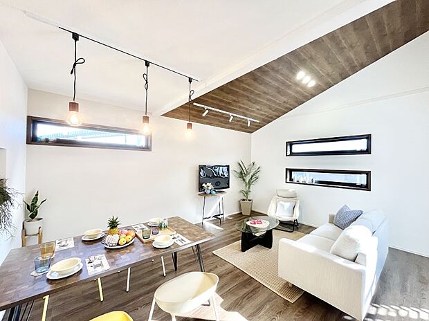 住む方の個性が引き出される、インテリアを考えるのが楽しみなリビングです!