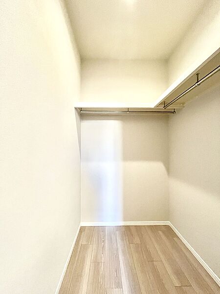 ウォークインクローゼットのある住まいでスッキリ快適な生活を