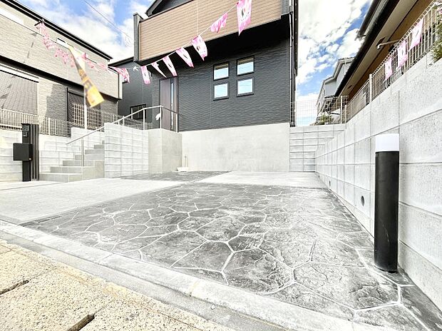 生活に欠かせない駐車スペース。