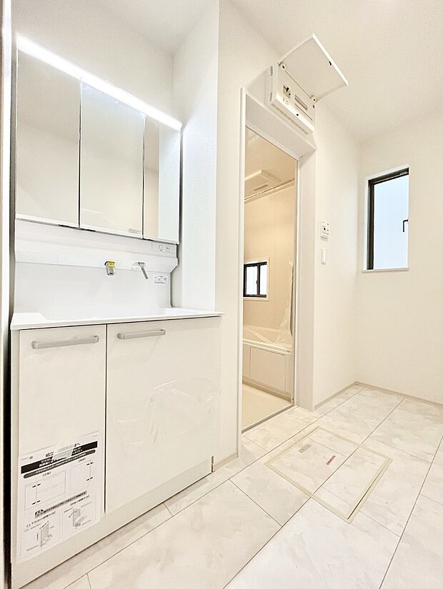 身支度もスムーズにおこなえる脱衣場