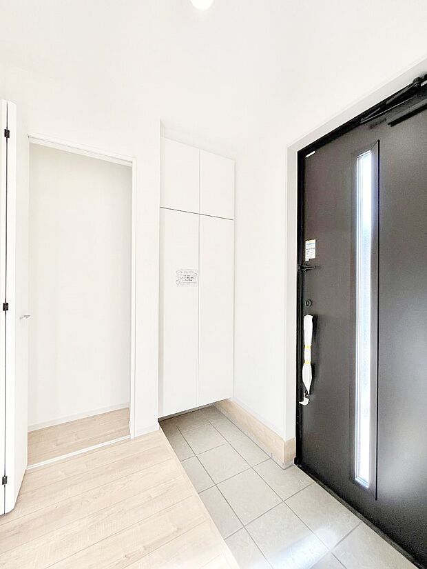 いつもきれいにしておきたい玄関ですね。  