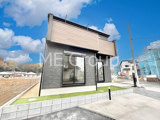 たっぷりの陽光と心地よい風が舞い込む住まい