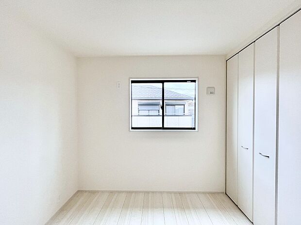 子供部屋にもおすすめな収納スペースたっぷりの居室