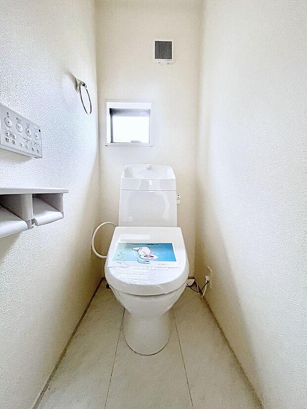 トイレは1階と2階それぞれに配置されていてとても便利です。 