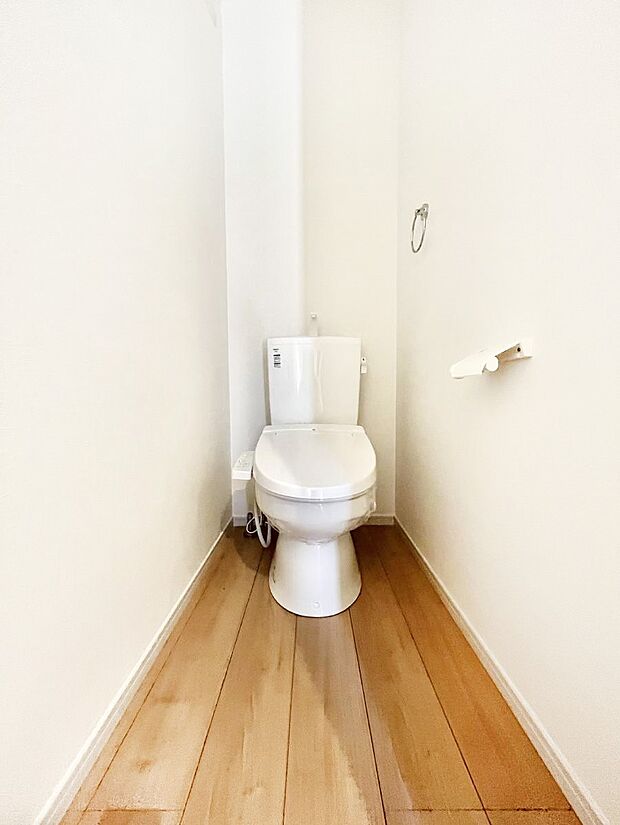 トイレは1階と2階それぞれに配置されていてとても便利です。 