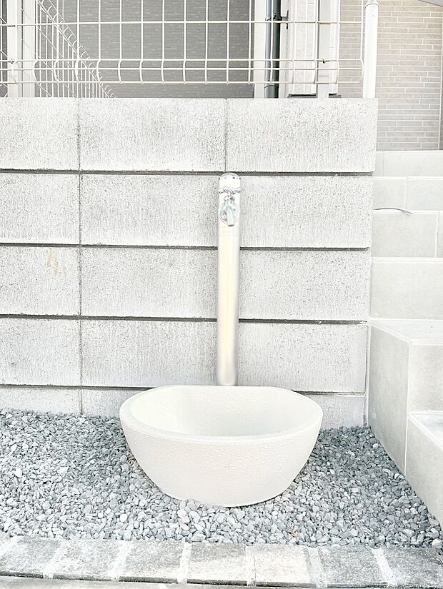 ガーデニングやお掃除に便利な外水栓