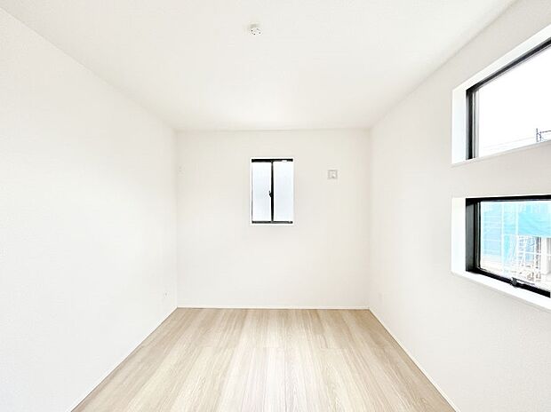 爽やかな日差しがお部屋全体を優しく包み込んでくれます