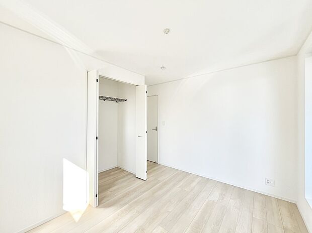 収納が充実しているので居住スペースを広々使えます