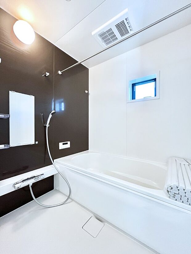 一日の疲れを癒やす大切なバスタイム。ゆっくりとお風呂を楽しんで疲れをとりたいですね!