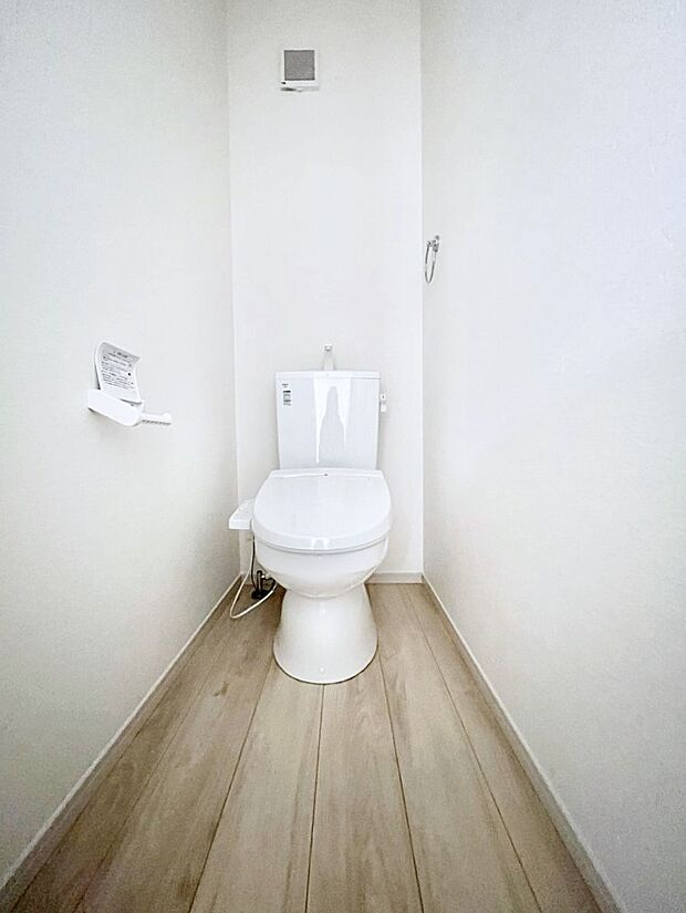 トイレは1階と2階それぞれに配置されていてとても便利です。