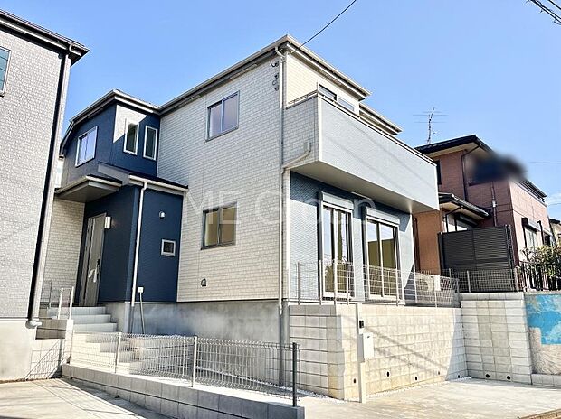 上質感あふれる外観デザイン。魅力の住まいを実現。 