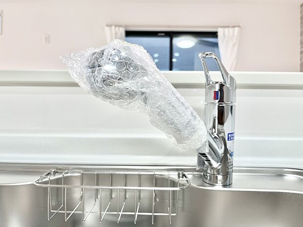 浄水器一体型のキッチンで洗い物用・料理用と切り替え簡単!