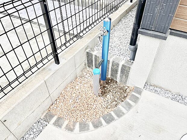 ガーデニングやお掃除に便利な外水栓