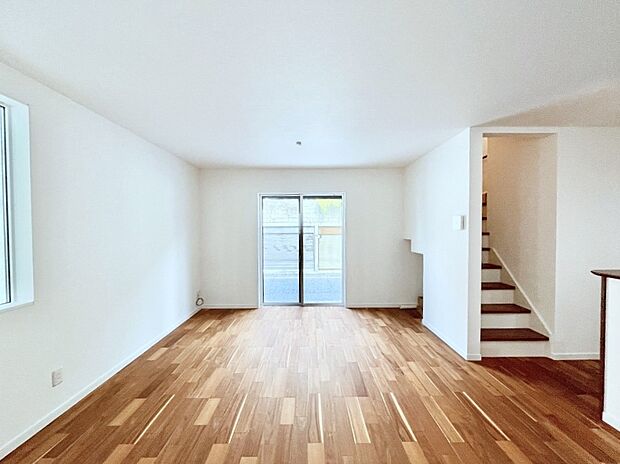 リビング階段、毎日大切な家族とコミュニケーションがとれる家族思いの間取り