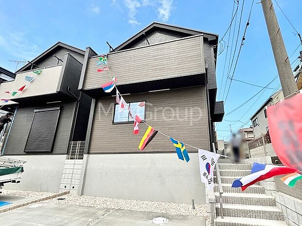 溢れる陽光でご家族の笑顔も輝く  