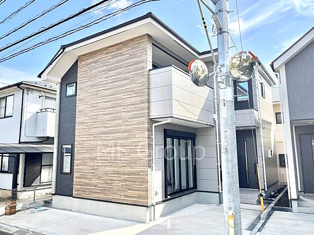 溢れる陽光でご家族の笑顔も輝く