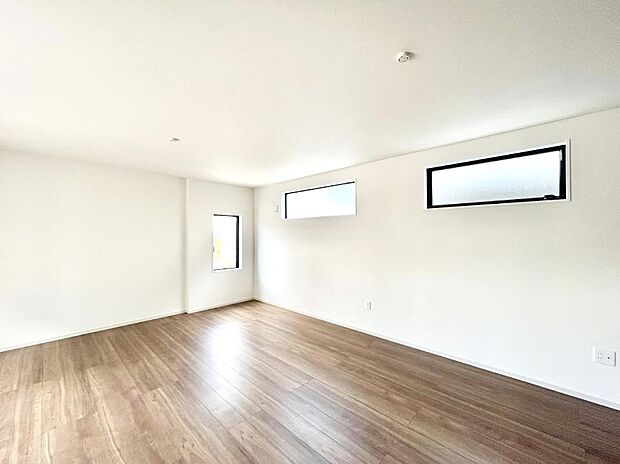 家族の笑顔が自然と生まれてくる、そんな雰囲気のダイニングに仕上がっています