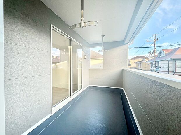 急な雨も安心！南向きのバルコニー！