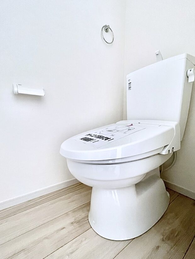 トイレは1階と2階それぞれに配置されていてとても便利です。 