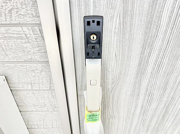 スマートに開錠できる電子キー　