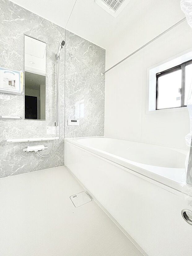 一日の疲れを癒やす大切なバスタイム。ゆっくりとお風呂を楽しんで疲れをとりたいですね！  