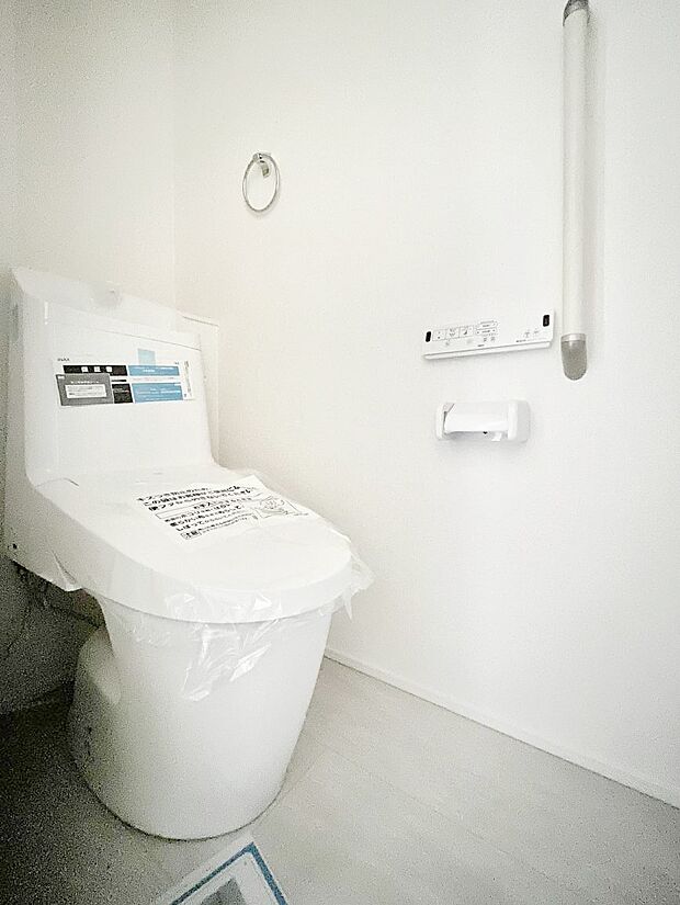 トイレは安心の2箇所！朝のバタバタも一安心です。 