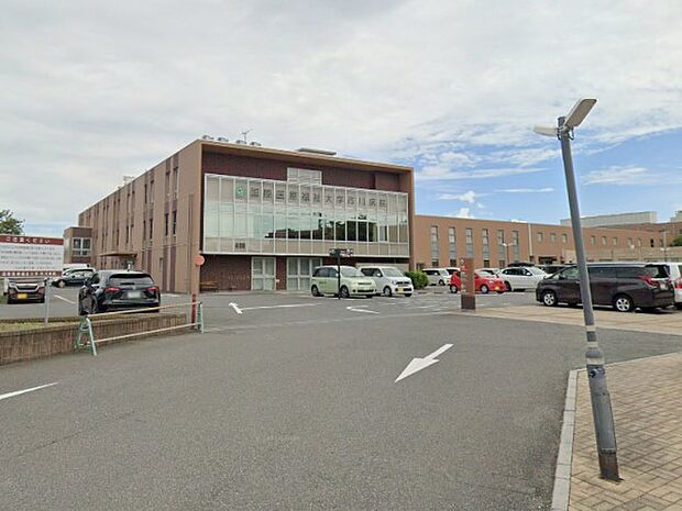 病院 800m 国際医療福祉大学市川病院