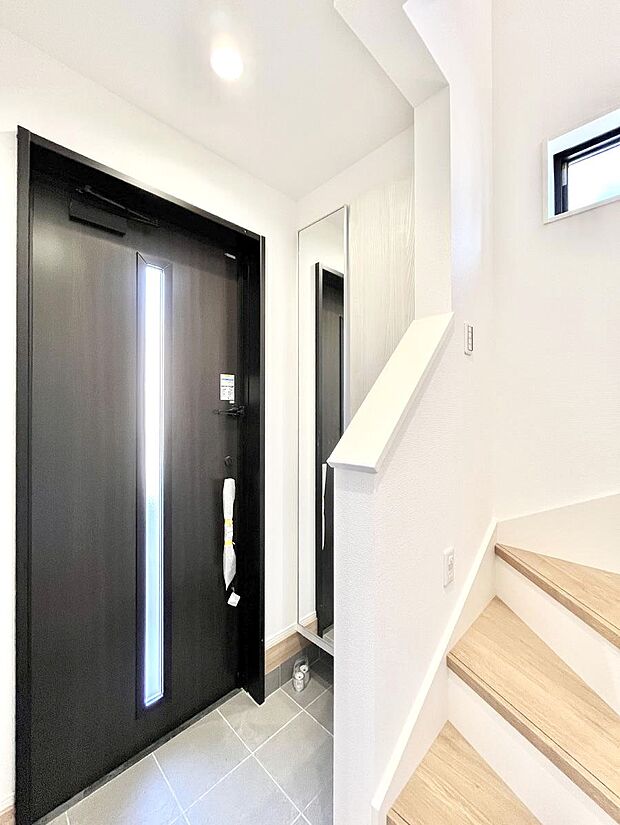 家族の帰宅やお客様をあたたかく迎える玄関