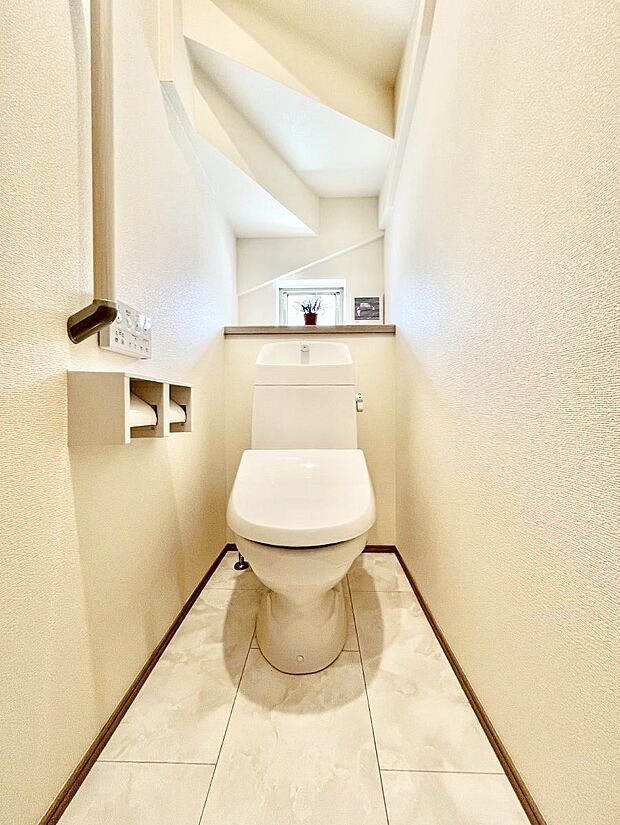 トイレは1階と2階それぞれに配置されていてとても便利です。