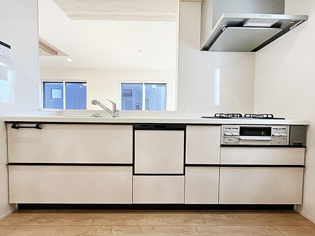 毎日使うキッチンだから、使いやすさ＆お手入れのしやすさにこだわりました。 