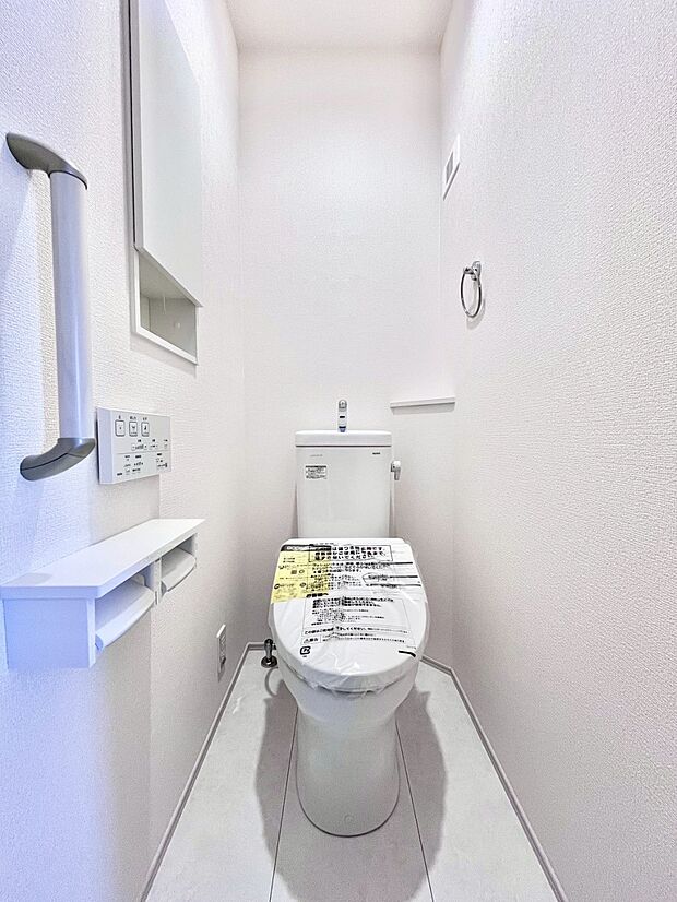 トイレは1階と2階それぞれに配置されていてとても便利です。 