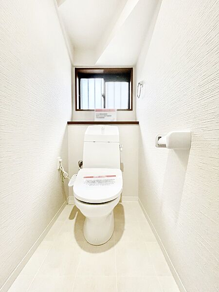 トイレは1階と2階それぞれに配置されていてとても便利です。