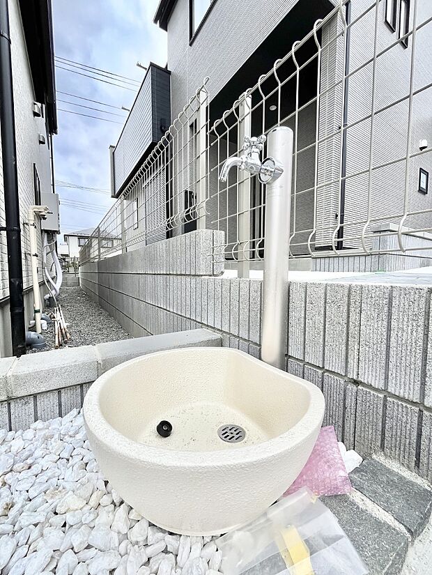 ガーデニングやお掃除に便利な外水栓