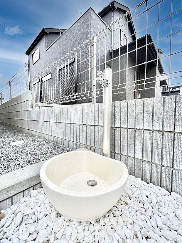 ガーデニングやお掃除に便利な外水栓