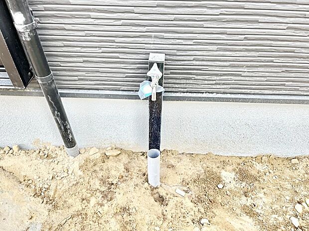 外水栓があると、庭のお手入れやちょっとした手洗い・洗車に便利です！