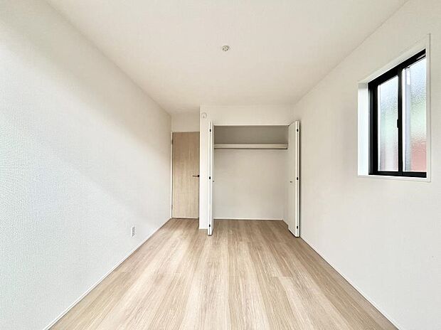 子供部屋にもおすすめな収納スペースたっぷりの居室