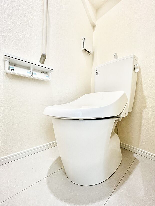 白を基調とした清潔感のある落ち着ける空間　