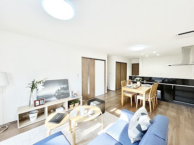 落ち着いた雰囲気のＬＤＫは家族みんなの快適空間