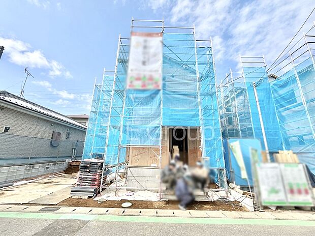 溢れる陽光でご家族の笑顔も輝く