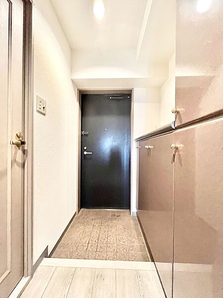 家族の帰宅やお客様をあたたかく迎える玄関