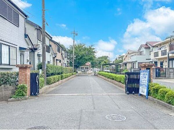 中学校 170m 千葉市立貝塚中学校