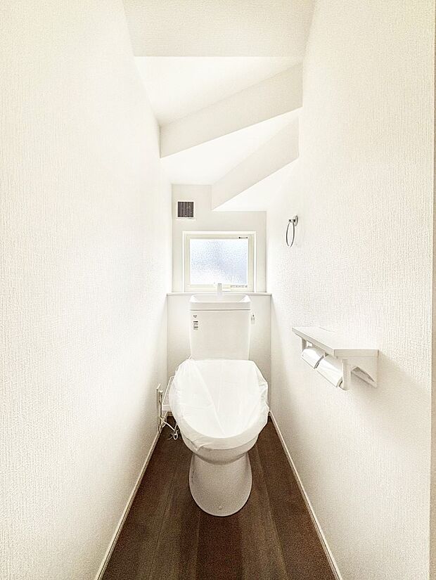 トイレは1階と2階それぞれに配置されていてとても便利です。