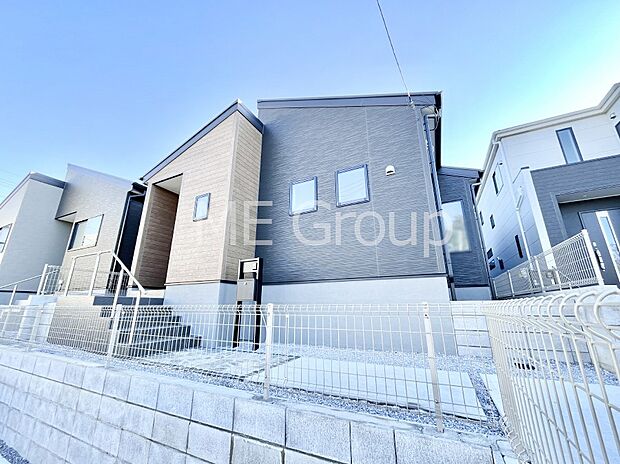 洗練された外観、上質な住空間が広がる室内は永く安心して過ごせる住居です。